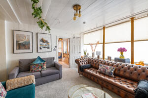 Holiday House Rental Bath Living Room