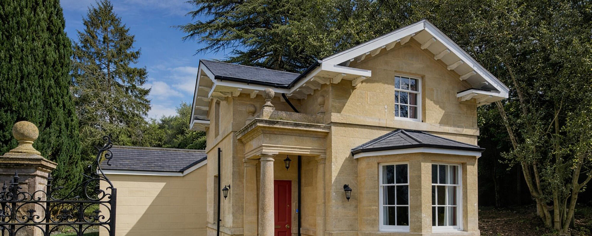 Lodge Cottage Rental Hartham Wiltshire Aspect Ratio 2000 800