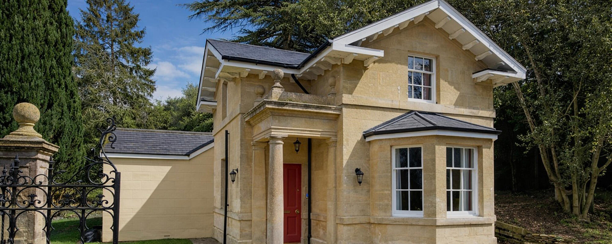 Lodge Cottage Rental Hartham Wiltshire Aspect Ratio 2000 800